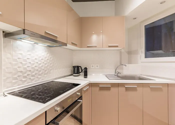 Danae By Halu! 2-Bedroom Apartment In The Center